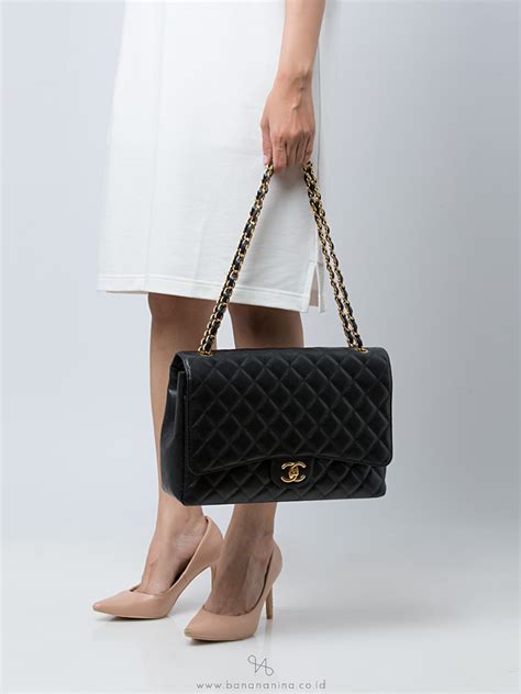 chanel 19 maxi flap bag review|chanel jumbo double flap bag.